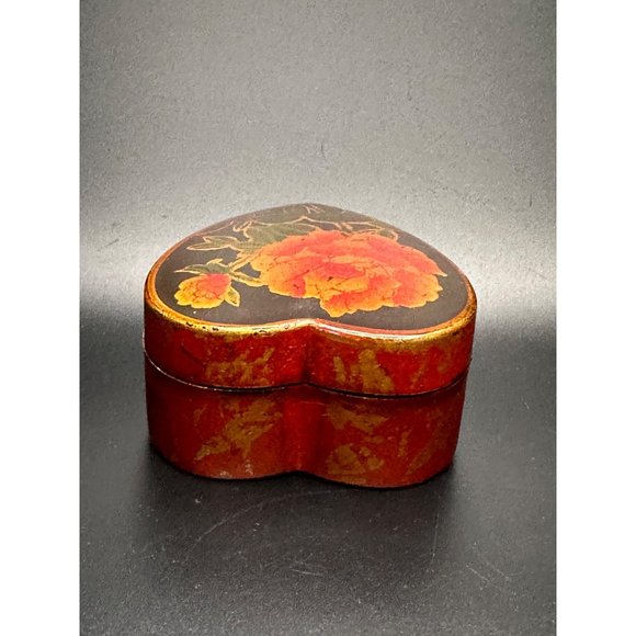 Vintage Kashmir Box | Heart Shaped Box | Paper Mache Box | Floral Box, Ring Box, - Picture 6 of 7